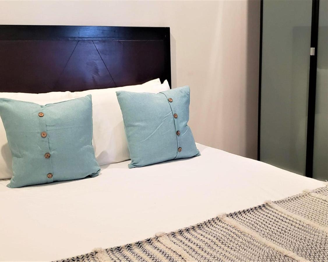 Kasa The Lofts Of Old 202 Huge 2 Bed 2 Bath For 6 Interior Terrace *