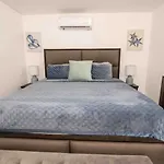 Apartamento Familiar En Isla Verde Carolina Puerto Rico