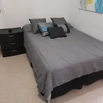 Hermoso apartamento frente aeropuerto de Isla Verde.