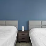Beach House With Nice Pool Free Parking