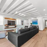 Amazing Beach Getaway For Large Groups Otium