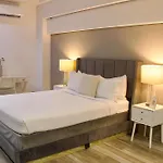 Couple\'S Getaway Studio