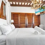 Spacious Apartment In The Heart Of San Juan