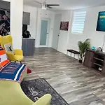 Art Deco Studio W Private Balcony Close To Beach