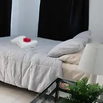 Santurce House Metro View City
