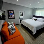 Playa Isla Verde - Beautiful 2 Bed - 2 Bath!