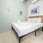Room 9 Sleek & Serene Stay In San Juan
