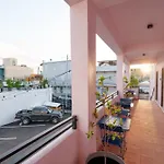 Room 9 Sleek & Serene Stay In San Juan