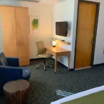 Ficus Hotel