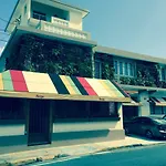 Casa Cecilia A Tripper\'S Inn
