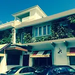 Casa Cecilia A Tripper\'S Inn