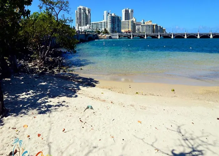 Cozy Beach House - 11 Minute Walk To The Beach