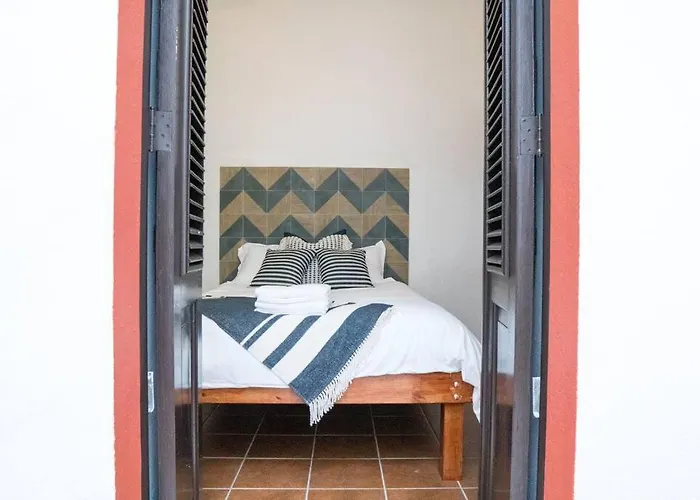 Historic Apt W/ 3Br Near La Fortaleza Osj