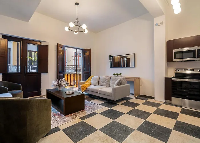 Soho House Private Patio Luxury 2Bd Appartment