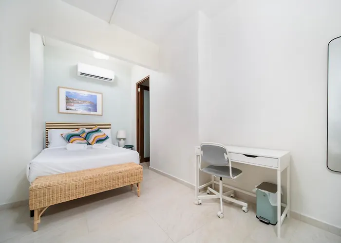 Room 15 Skyline Sips & Santurce Charm