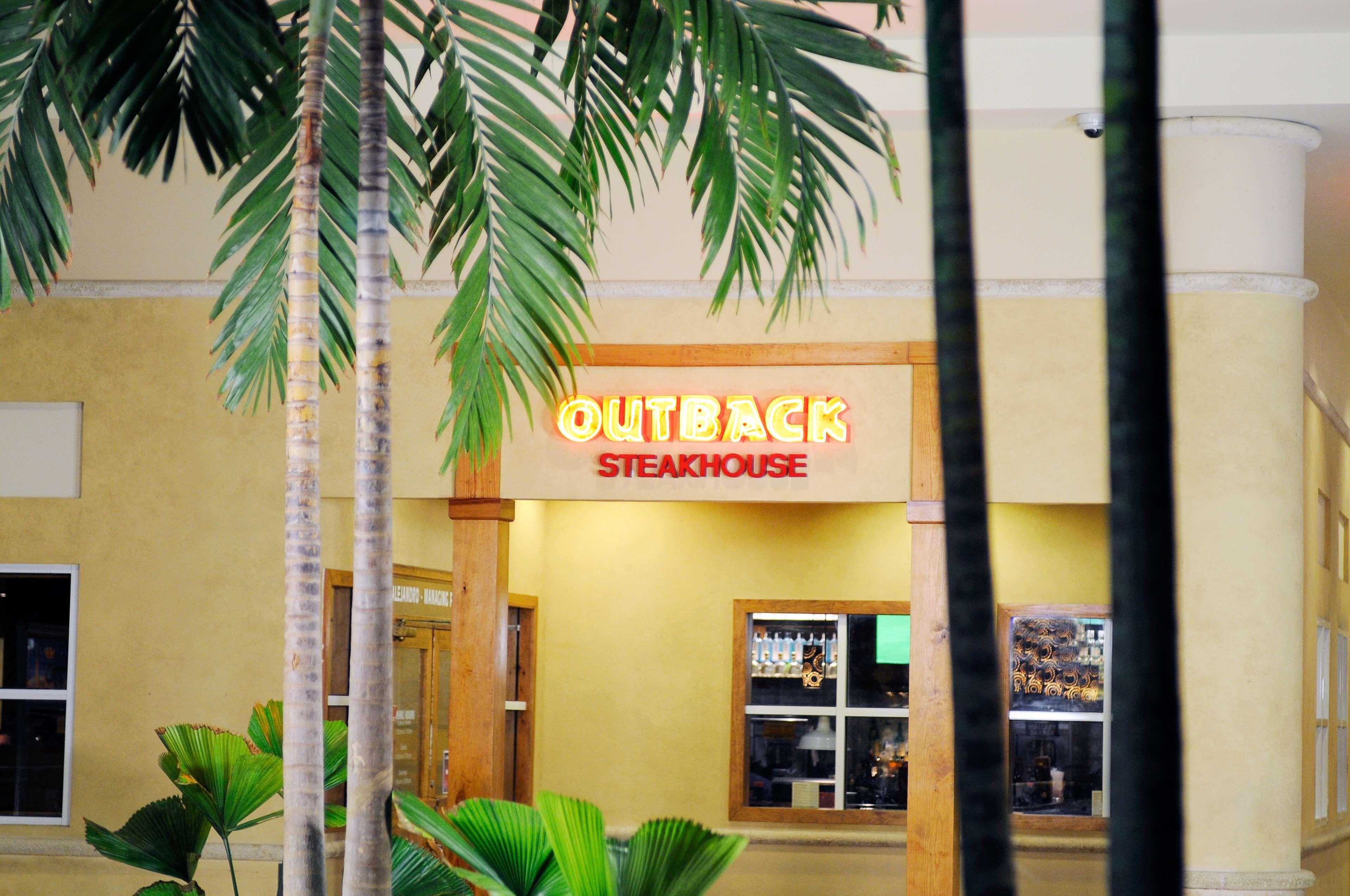 Embassy Y Casino Resort 3*