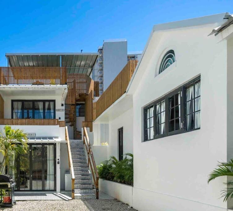 Bohemia Ii Gated Estate W/ Sister Villa