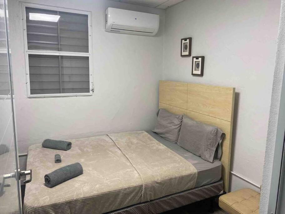 18 Bedrooms 32 Guest La Placita De Santurce By Rentalspr San Juan