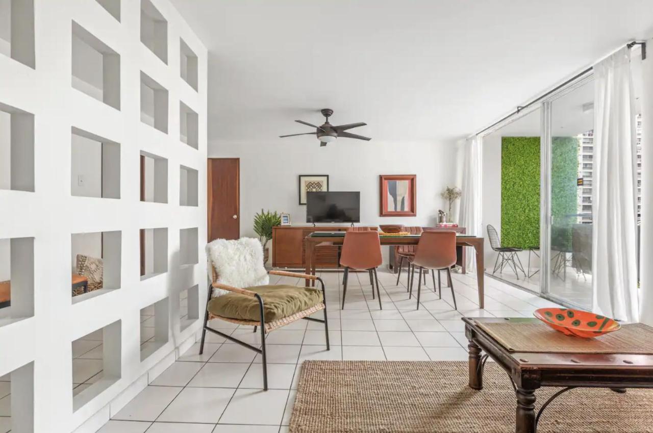 2 Bed, 2 Bath Condado Beach Apt With Parking Apts Apartamento *