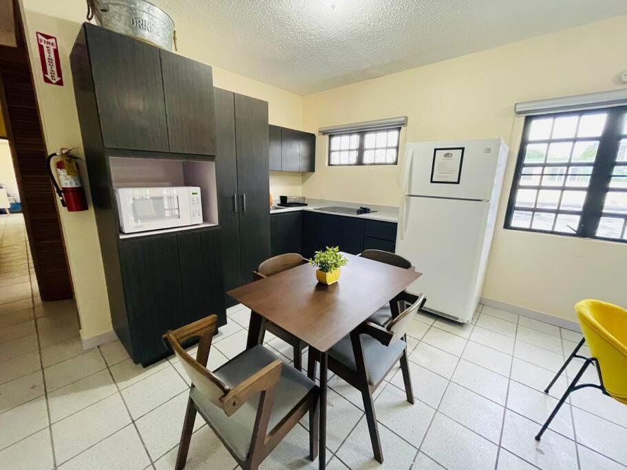 2bd/2bth In - Unit 2 Apartment San Juan