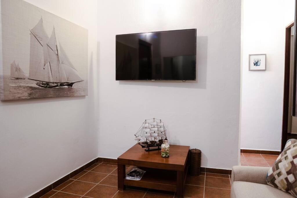 Peaceful Apt Near La Fortaleza In Osj // 65 Fort 7a Apartamento *