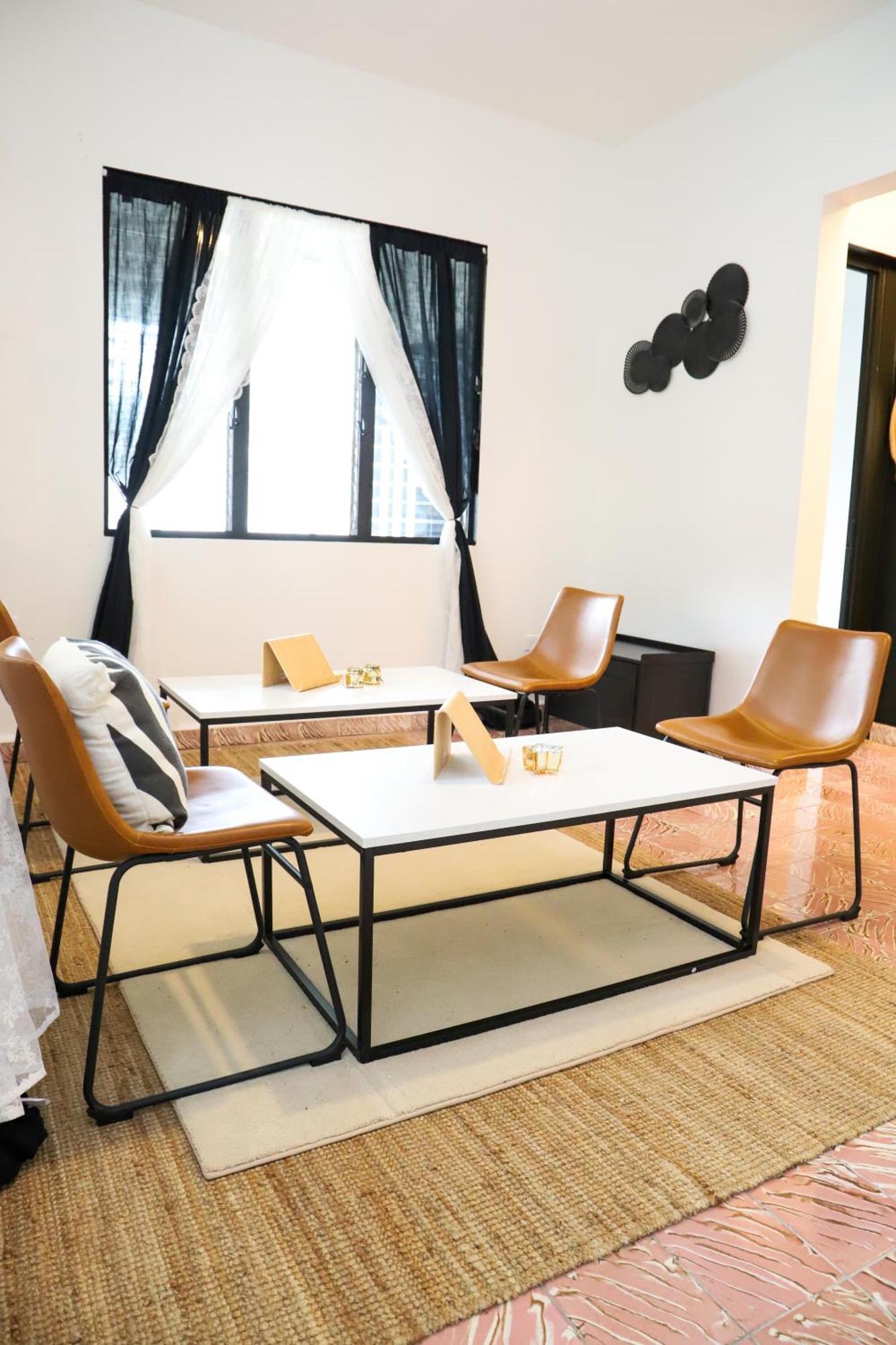 Private In Duplex 4 Bath Fq Beds 1-3ppl Habitación en casa particular