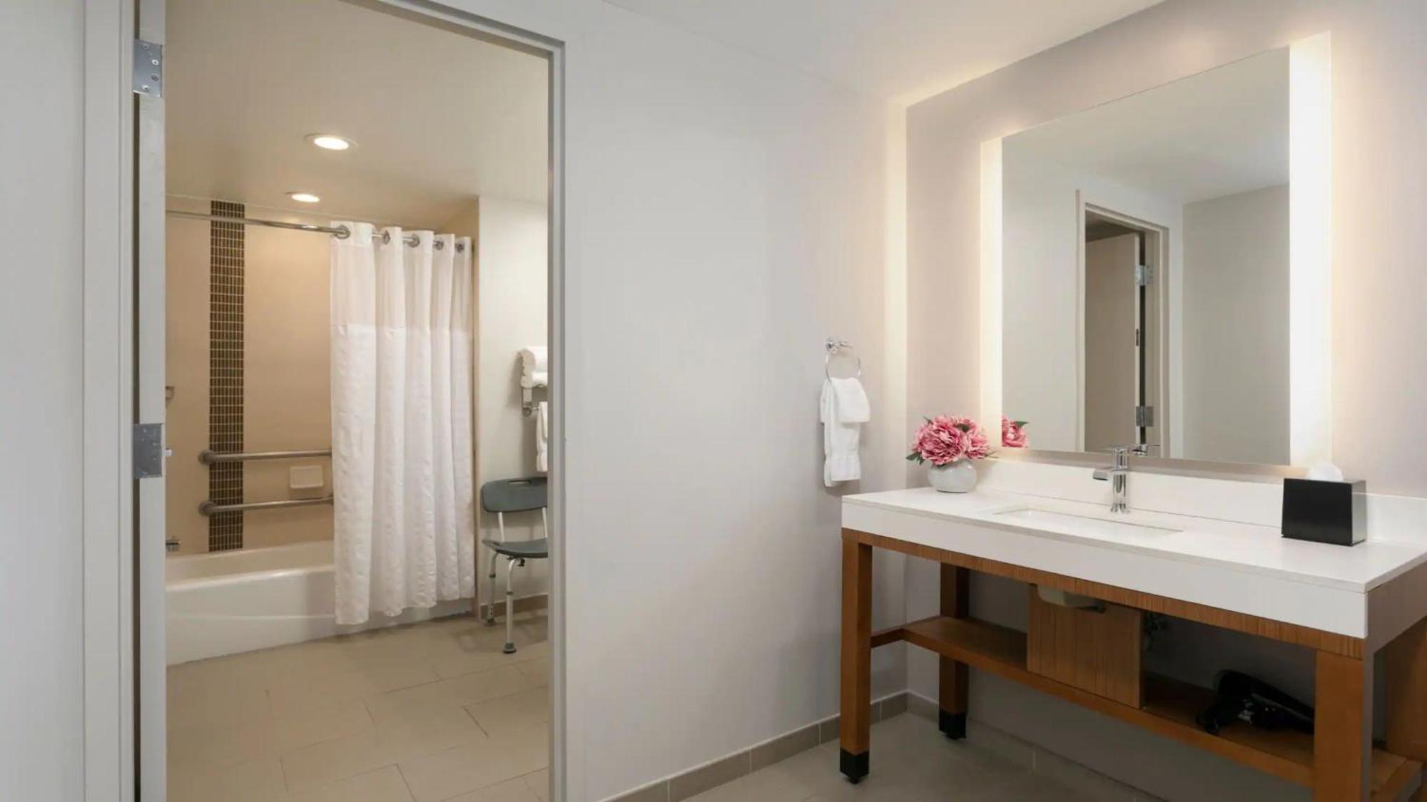 Hyatt Place 3*