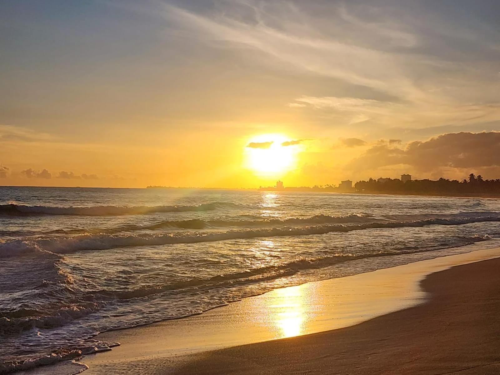 Breathtaking 3-br Beachside Apartamento *
