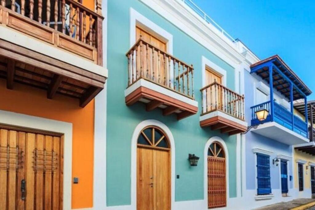 Fiesta Spot At La Placita 3 Bedroom And 2 Bathrooms Apartment