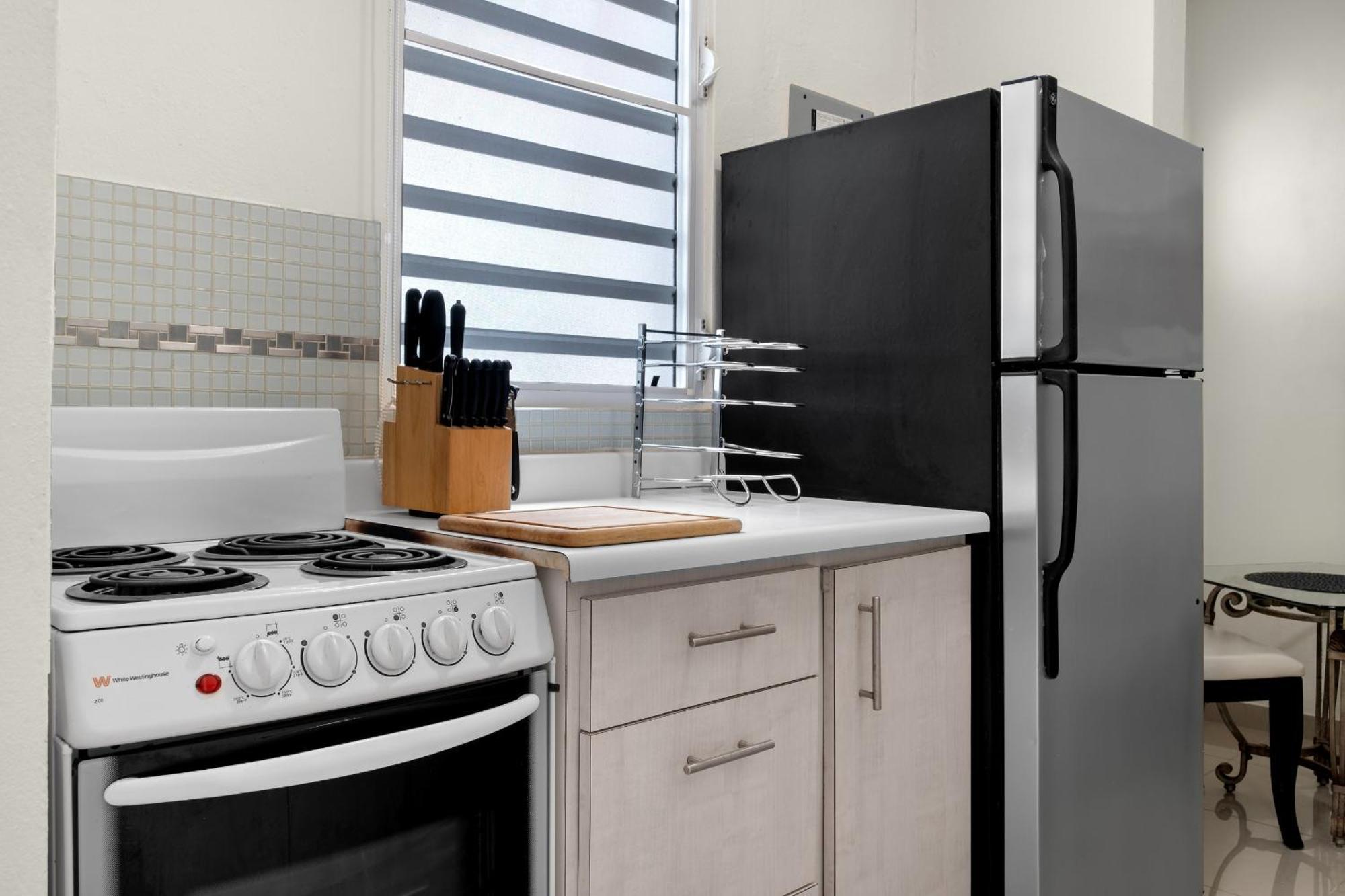 Prime Location At Condado 1br 1 Ba - 7 Apartment *