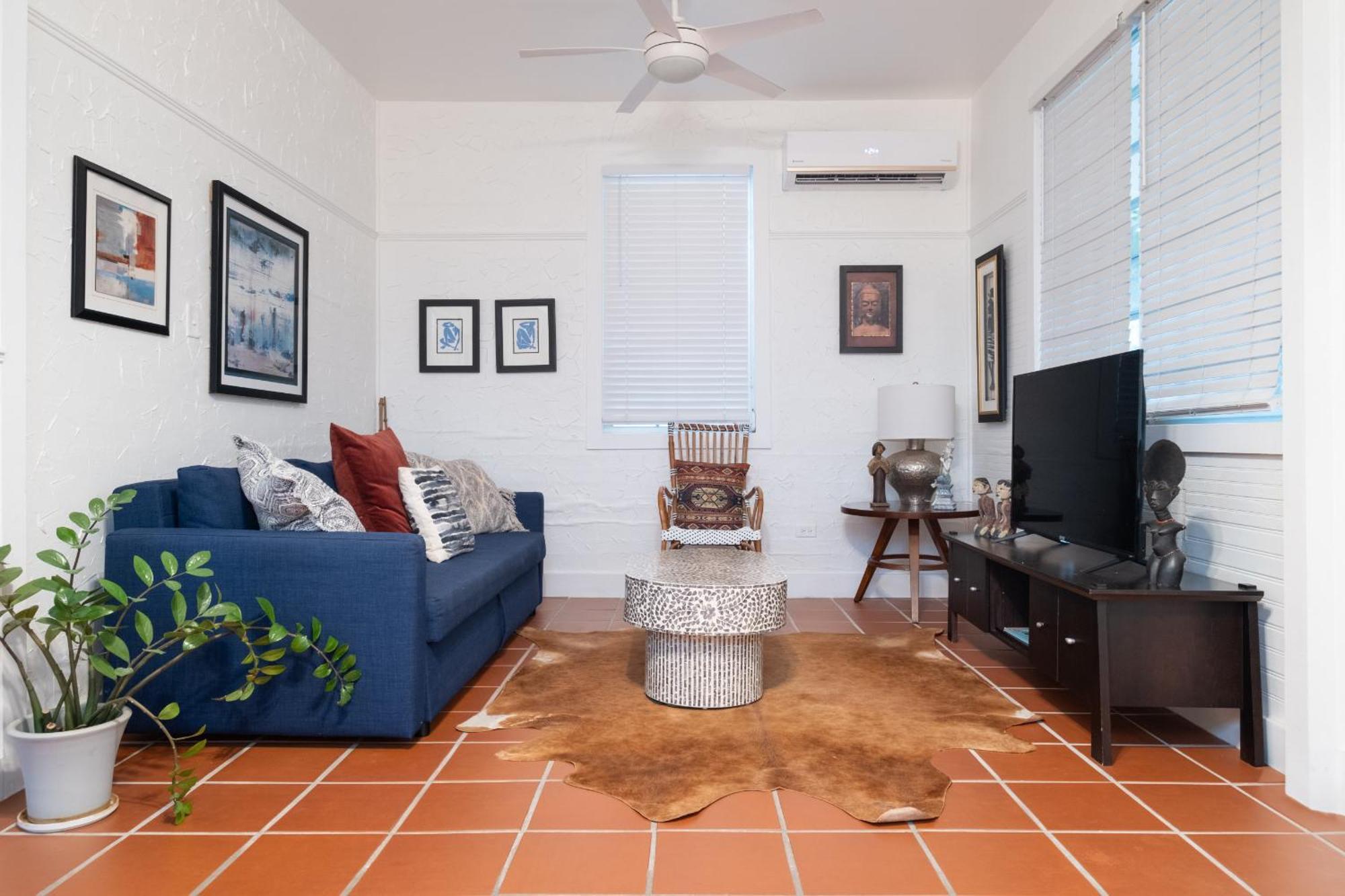 Spacious & Bright 2bd Apt, Steps To Sand! - 18 Down San Juan