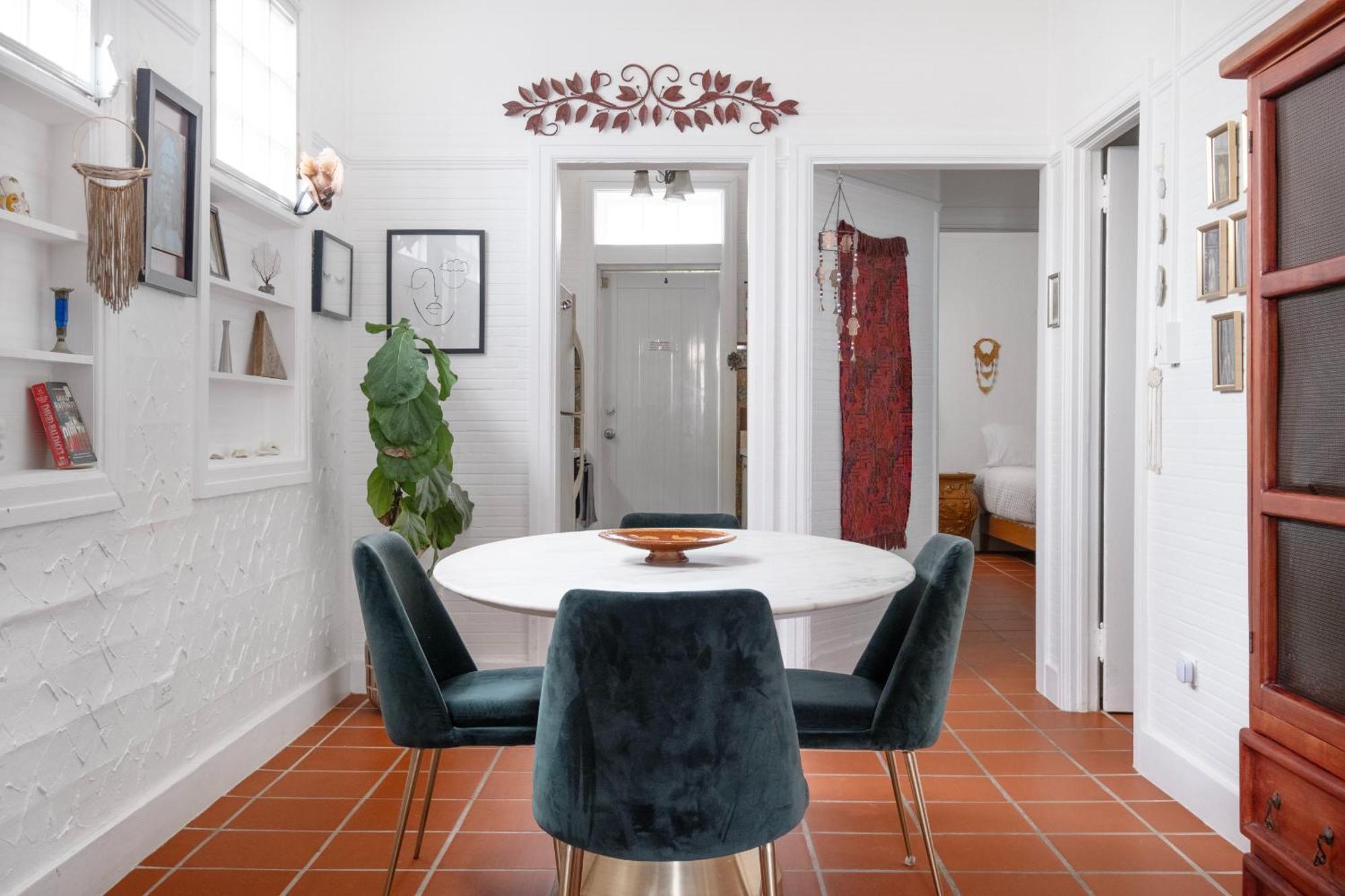 Spacious & Bright 2bd Apt, Steps To Sand! - 18 Down Apartment San Juan