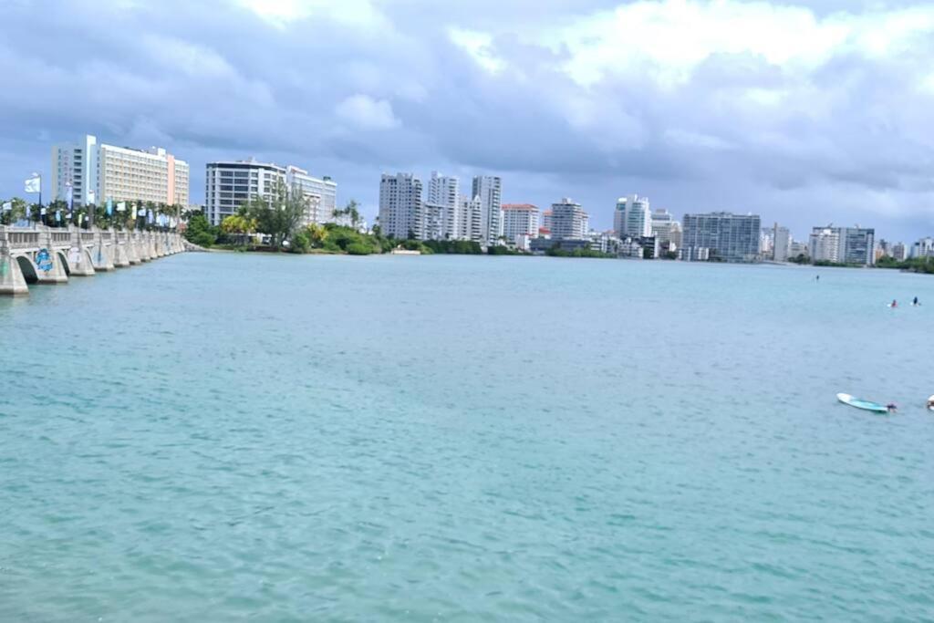 Apartment Lagoon-front Escape Steps Away From The Beach! *