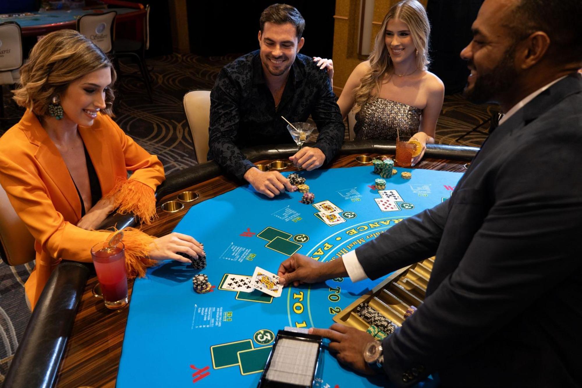 Marriott Y Casino Stellaris Resort