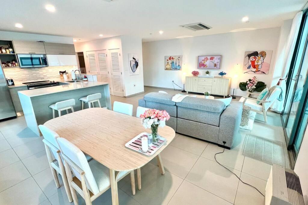 Modern 1250sqft Luxury At Ciudadela Apartamento San Juan