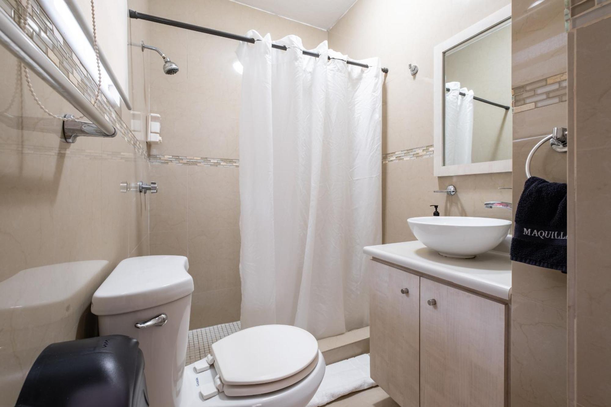 Prime Location At Condado 1br 1 Ba - 7