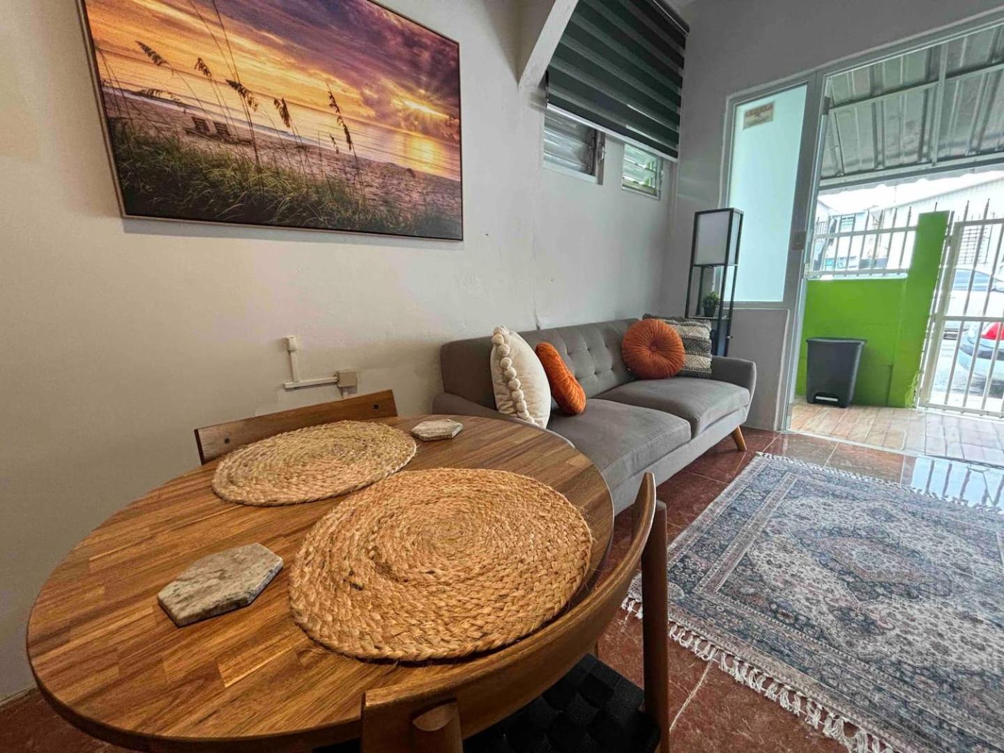 Salo-casa 4 Bdrm House By Here Pr Сasa de vacaciones