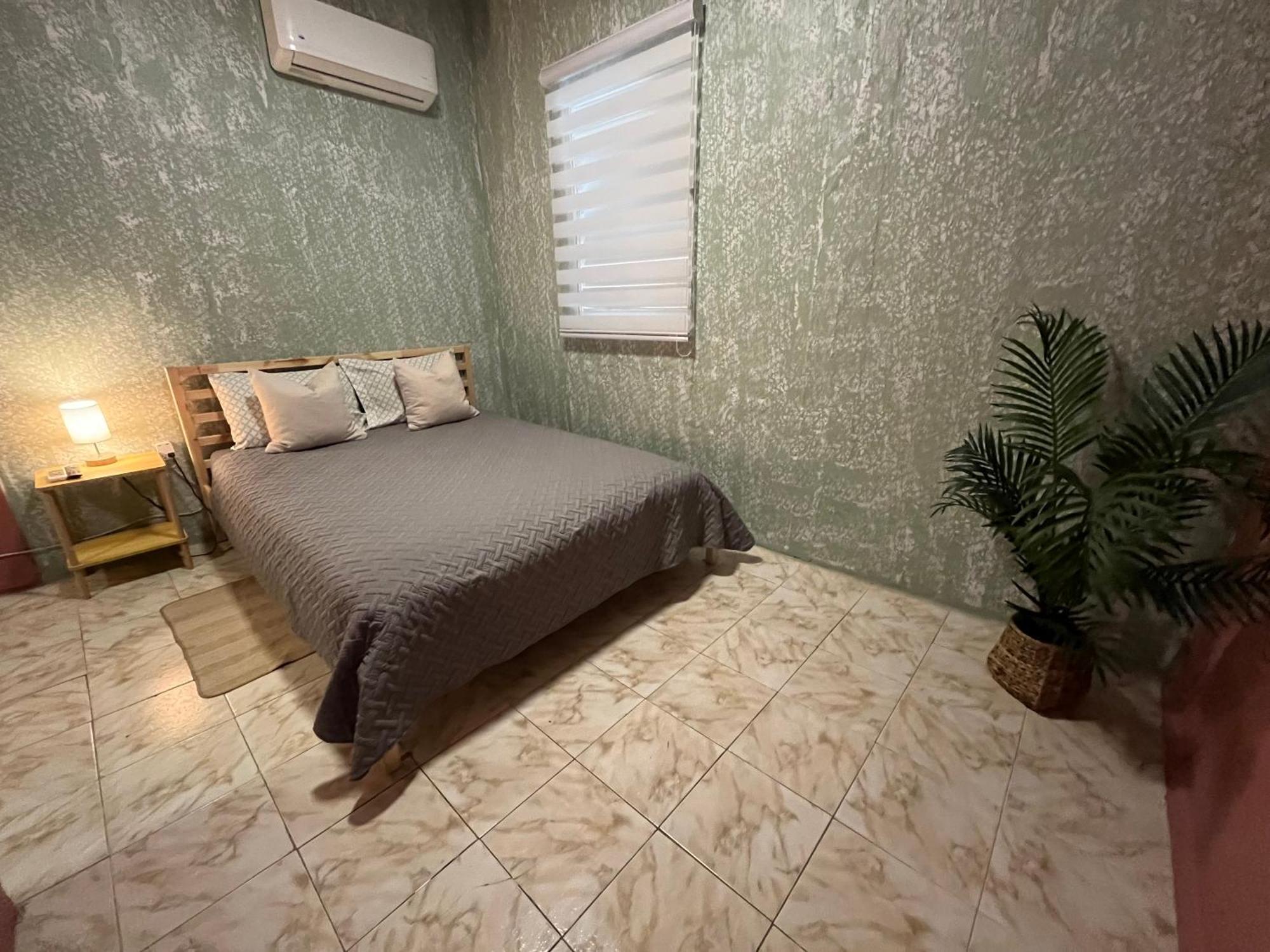 Salo-casa 4 Bdrm House By Here Pr Сasa de vacaciones San Juan