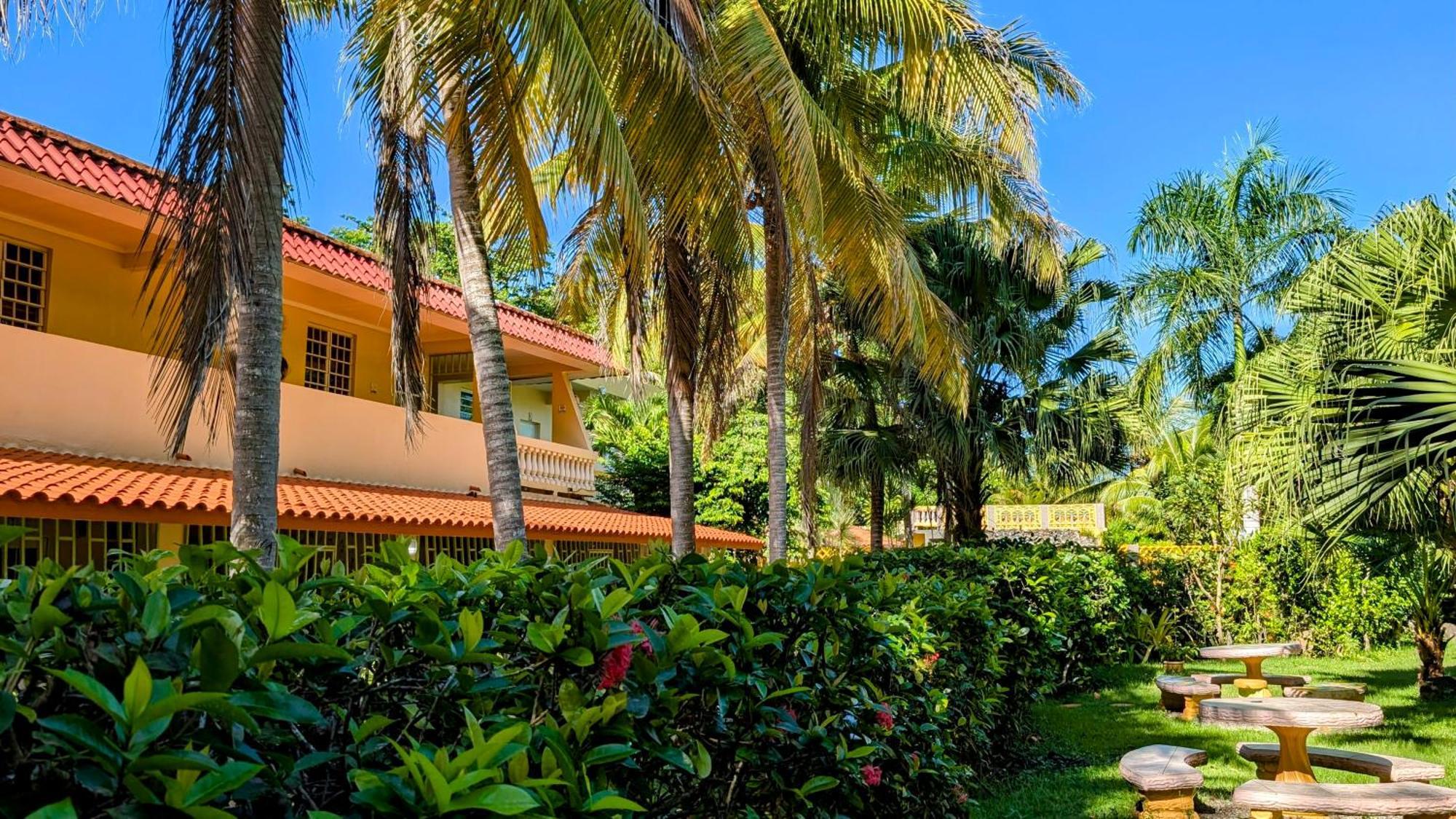 Yukayeke Playa Resort 2*