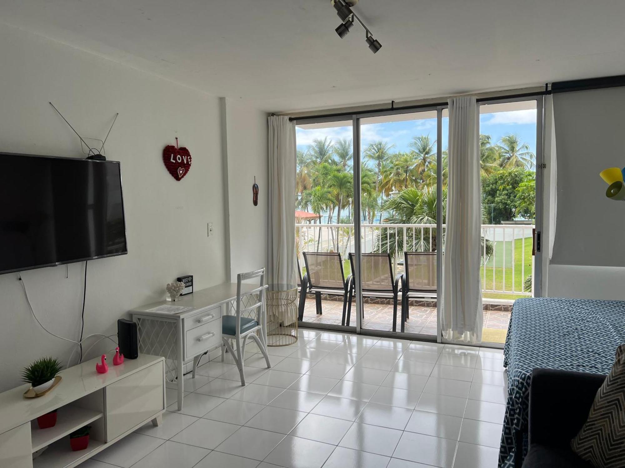 Hobie Beachfront Isla Apartamento *