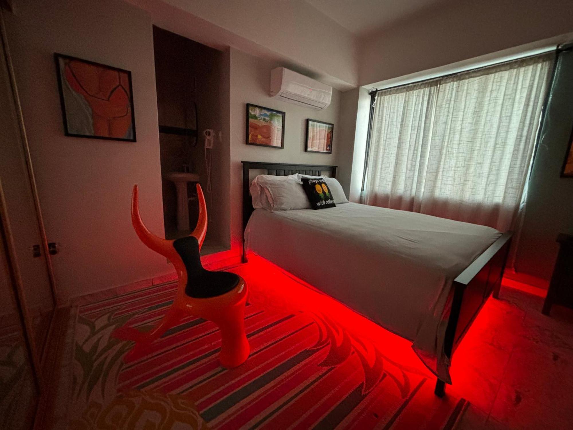 In The Heart Of Condado A 2 Bedroom Balcony * San Juan