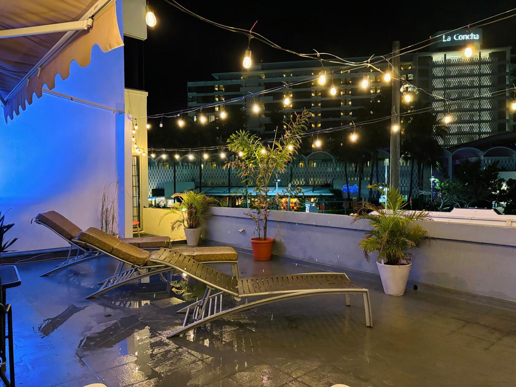 In The Heart Of Condado A 2 Bedroom Balcony * San Juan