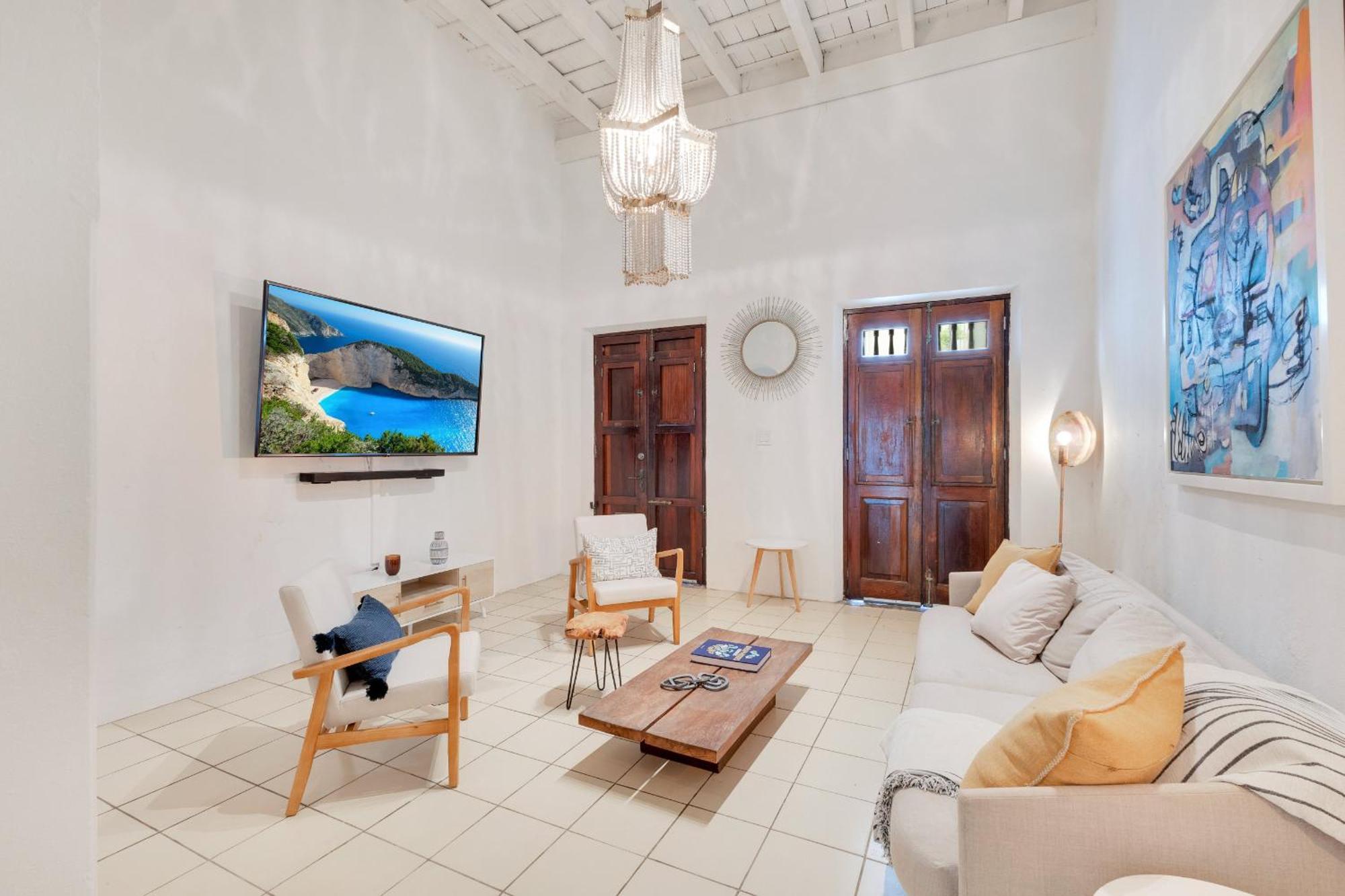 Сasa de vacaciones Spacious Colonial Gem With Artistic Flair Old San Juan