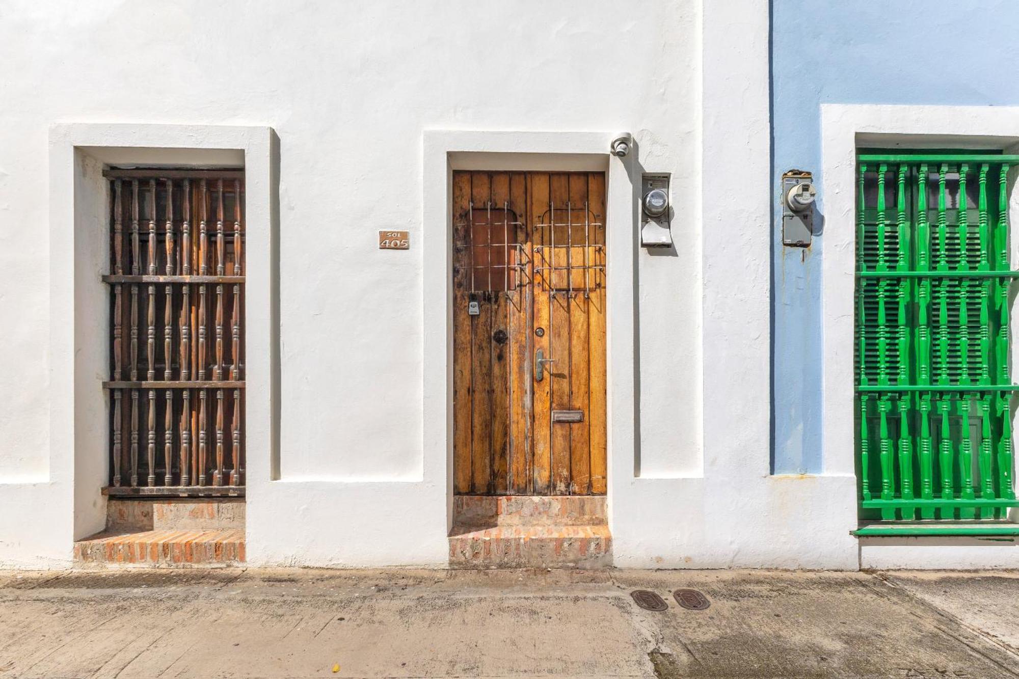 Сasa de vacaciones Spacious Colonial Gem With Artistic Flair Old *