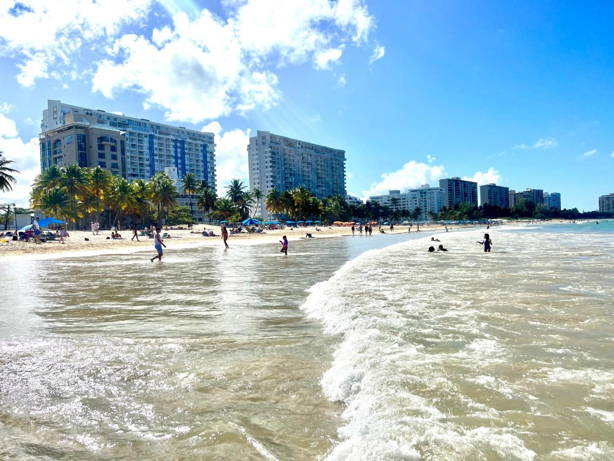 Hobie Beachfront Isla Apartamento *