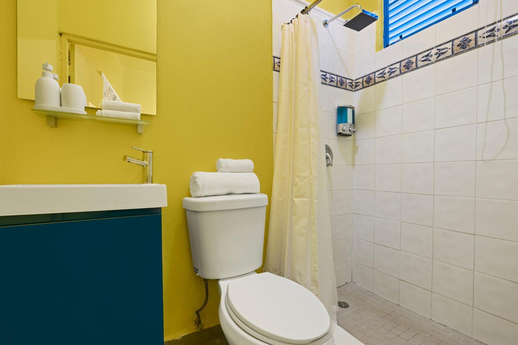 Artistic One-bedroom Garden In Sj Mm9