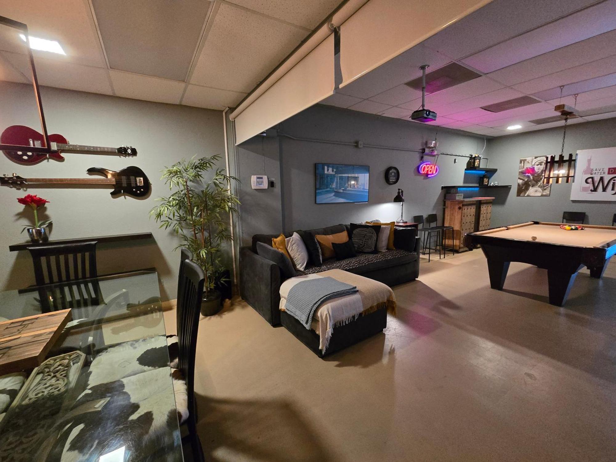 Bunker @ Isla / Front Apartamento San Juan