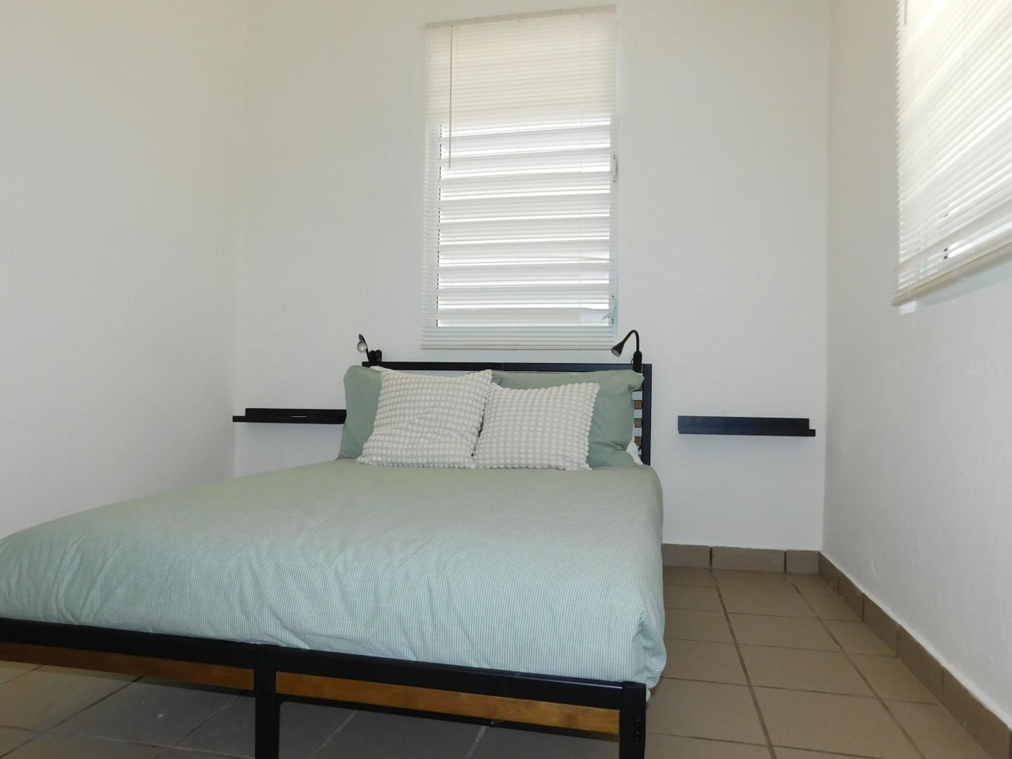 Close To & Private Parking San Juan
