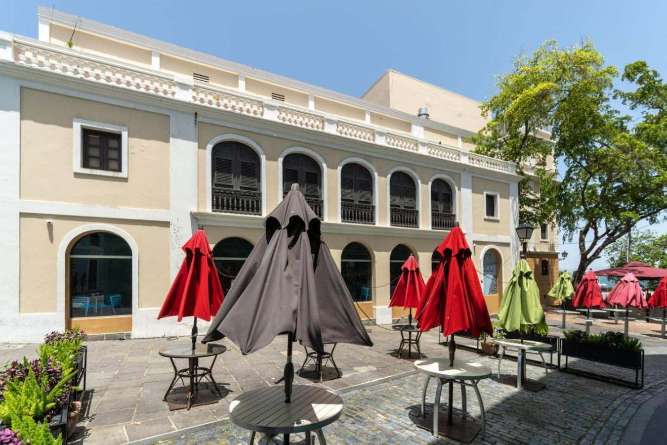 Modern 1-br Apt. In Historic Old * San Juan