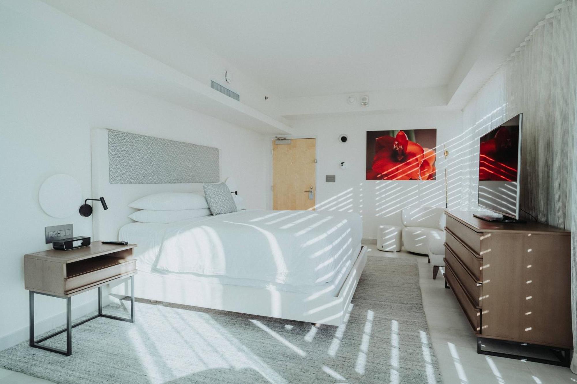 Hotel La Concha Resort, Puerto Rico, Autograph Collection